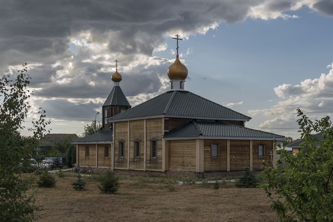 Белозёрки. Церковь Серафима Саровского. фасады