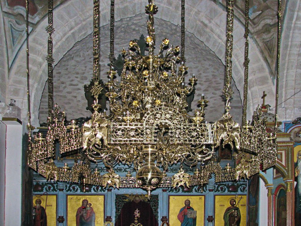 Монастырь Герасима Иорданского, Иудейская пустыня, Иерихон (Палестина, Прочие страны). интерьер и убранство, Центральное паникадило главного храма монастыря.