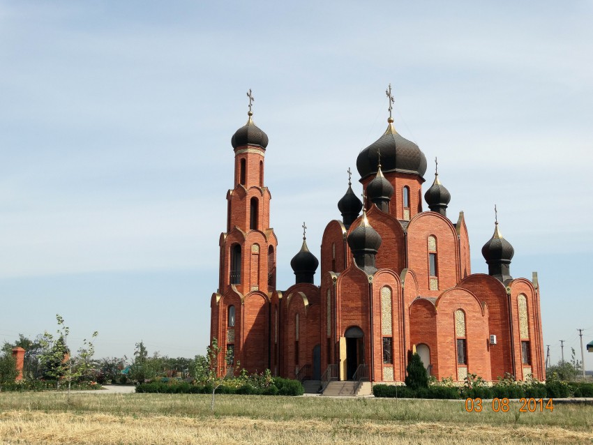 Церковь Николая Чудотворца, Рыбаковка (Николаевский район, Украина, Николаевская область). общий вид в ландшафте