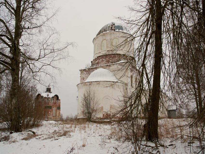 Церковь Троицы Живоначальной, Лукино (Сандовский район, Тверская область). общий вид в ландшафте