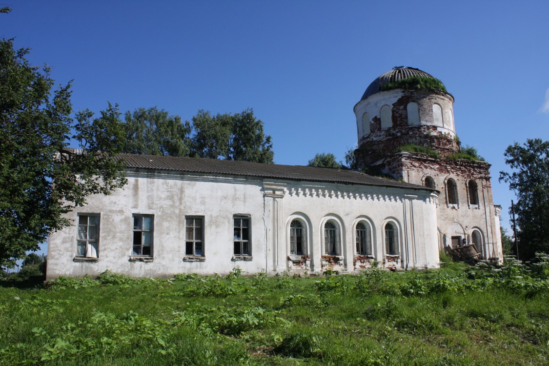 Церковь Троицы Живоначальной, Лукино (Сандовский район, Тверская область). фасады