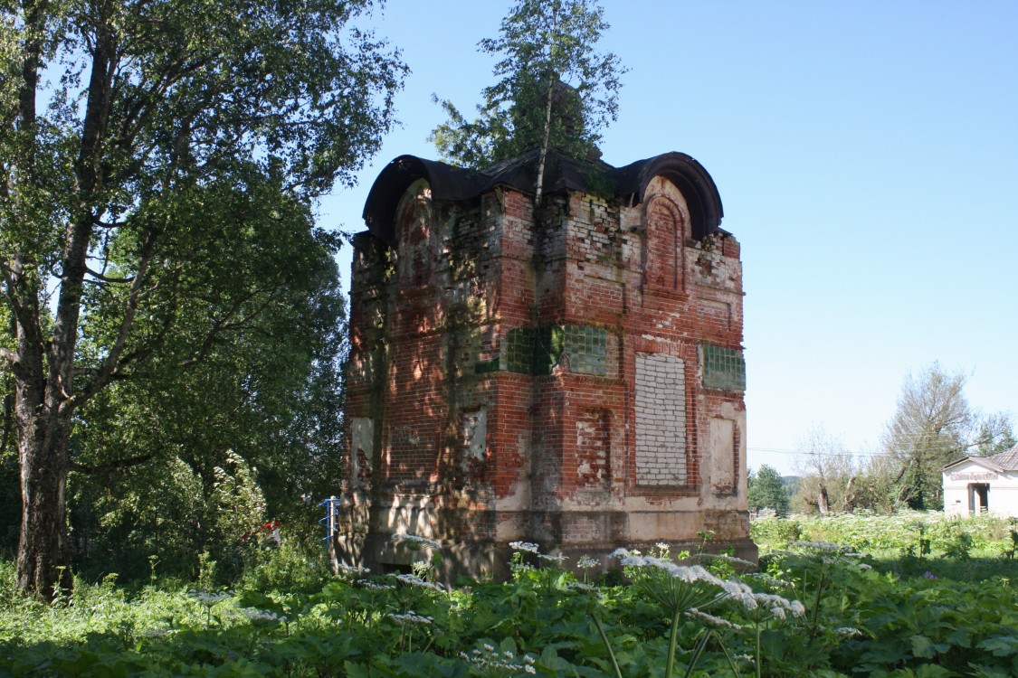 Лукино. Часовня-усыпальница О.Л. Корсакова. фасады