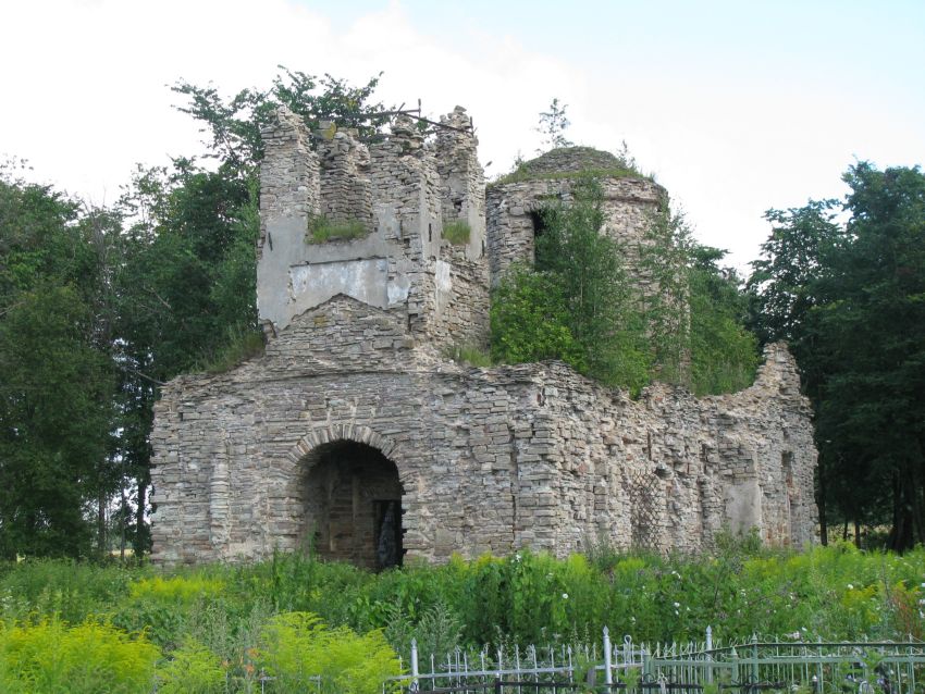 Церковь Троицы Живоначальной, Красиковщина (Псковский район, Псковская область). фасады