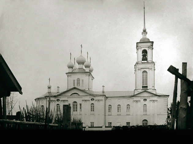 Муравьище. Церковь Воскресения Христова. архивная фотография, фото с сайта http://kostromka.ru/belorukov/derevni/galich/80-2.php