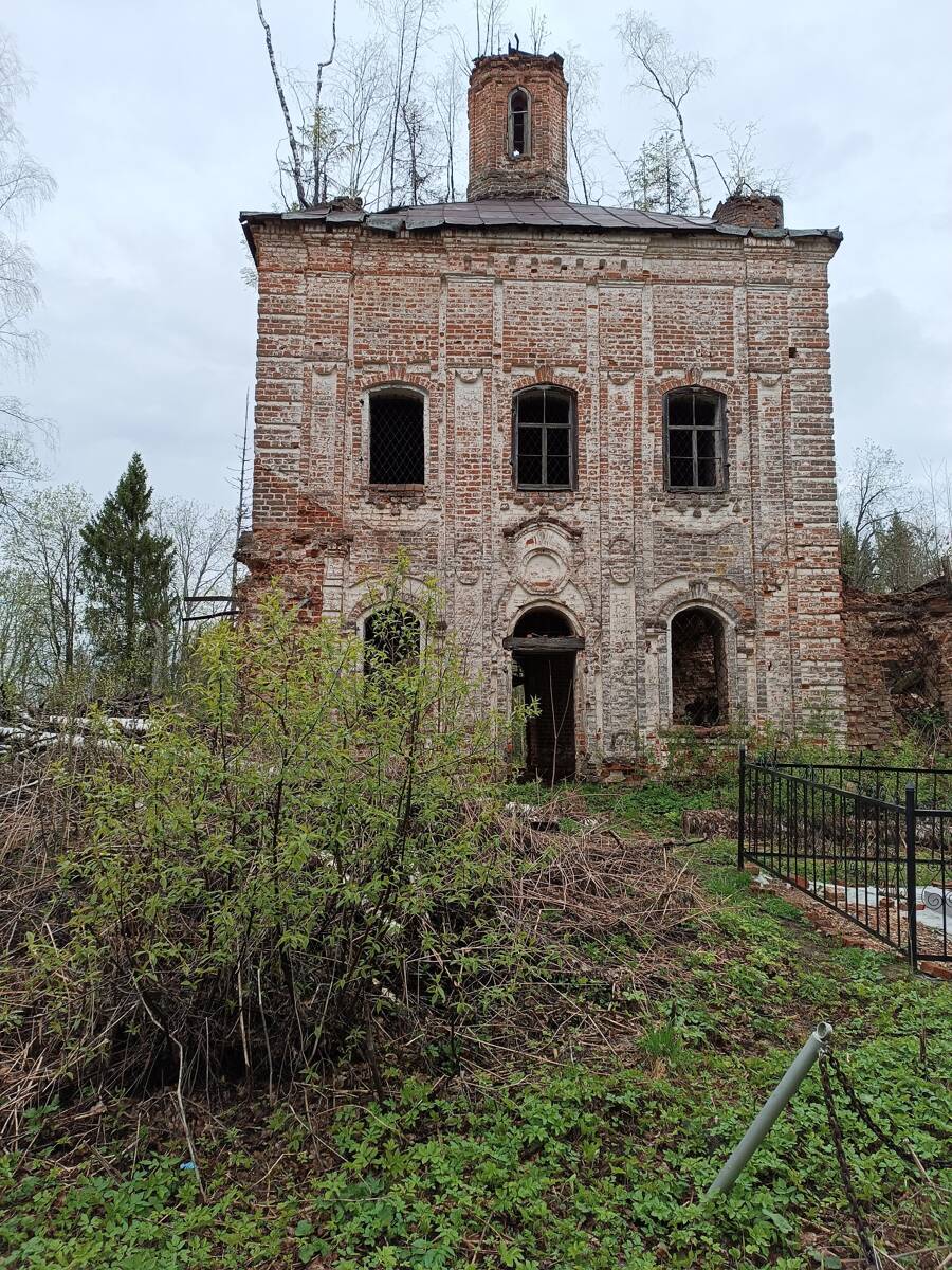 Церковь Троицы Живоначальной, Георгий Верхний, урочище (Галичский район, Костромская область). фасады
