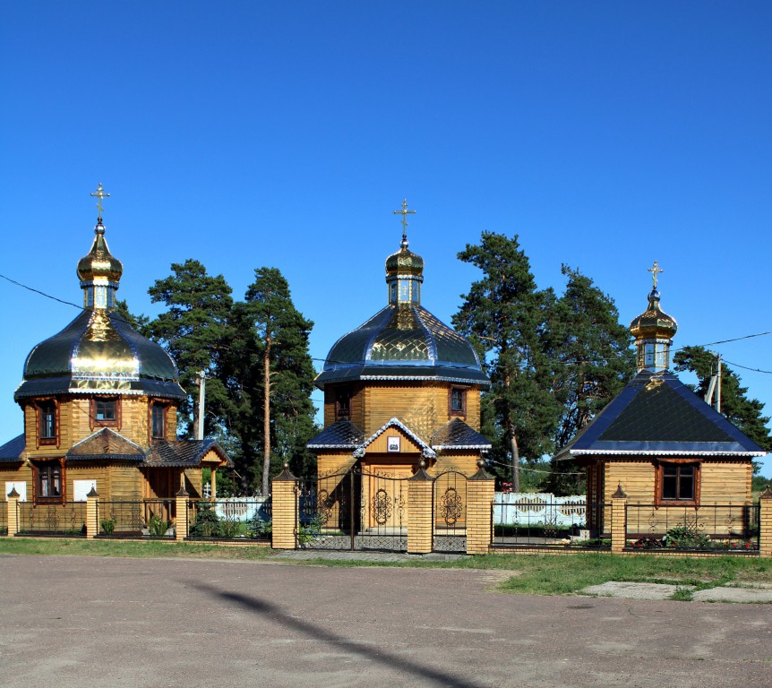 Белоомут. Церковь Матроны Московской. фасады