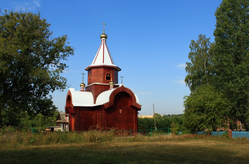 Осиновка. Церковь Иоанна Предтечи. общий вид в ландшафте