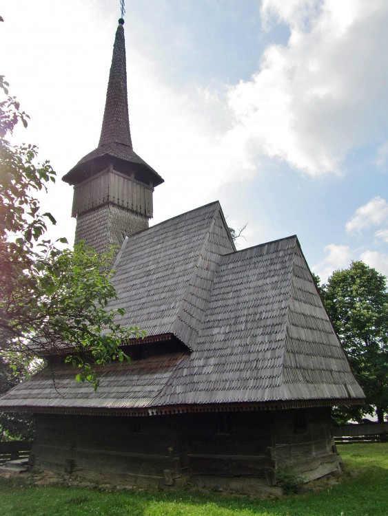 Новоселица. Церковь Успения Пресвятой Богородицы. фасады, южный фасад