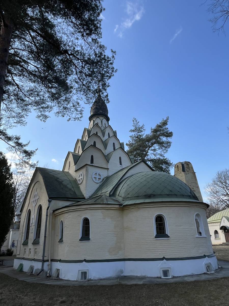 фасады. Серафимо-Знаменский скит. Церковь Серафима Саровского и иконы Божией Матери "Знамение", Битягово (Домодедовский городской округ, Московская область)