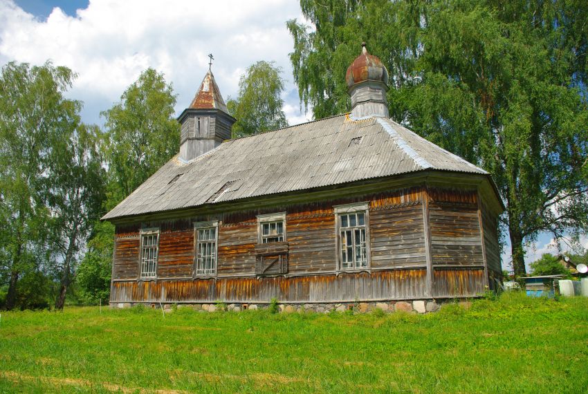 Неизвестная старообрядческая моленная, Маслово (Краславский край, Латвия). общий вид в ландшафте
