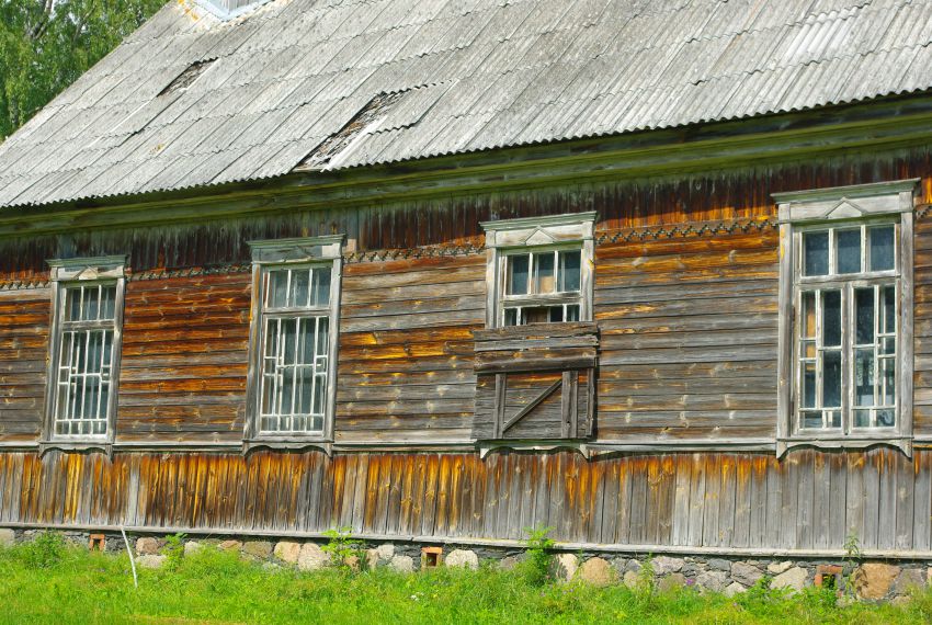 Неизвестная старообрядческая моленная, Маслово (Краславский край, Латвия). архитектурные детали