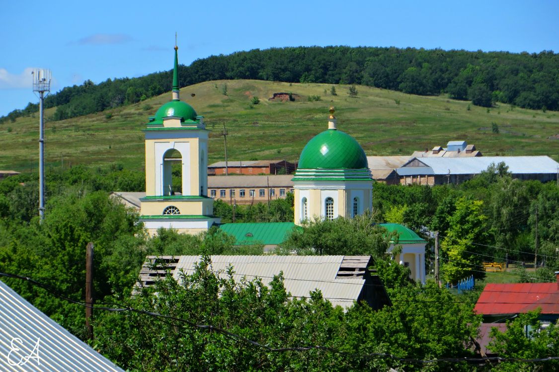 Церковь Смоленской иконы Божией Матери, Державино (Бузулукский район, Оренбургская область). архитектурные детали