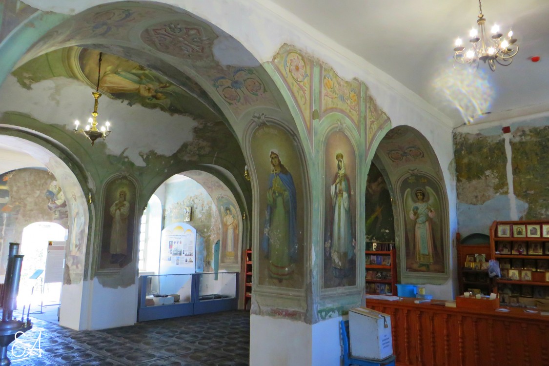 Церковь Смоленской иконы Божией Матери, Державино (Бузулукский район, Оренбургская область). интерьер и убранство