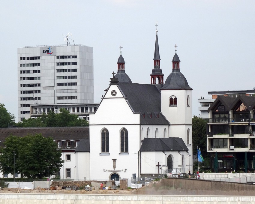 Церковь Успения Пресвятой Богородицы, Кёльн (Köln) (Германия, Прочие страны). общий вид в ландшафте, Вид с берега Рейна