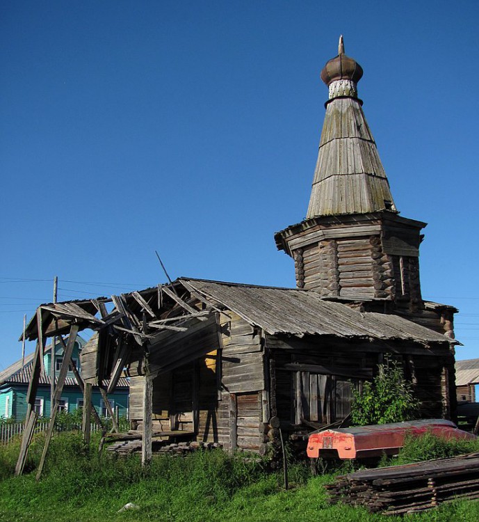 Часовня Георгия Победоносца, Часовня (Нижние Хаврогоры) (Холмогорский район, Архангельская область). общий вид в ландшафте, вид с юго-запада