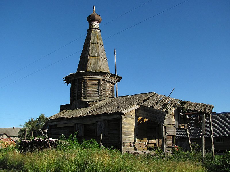 Часовня (Нижние Хаврогоры). Часовня Георгия Победоносца. общий вид в ландшафте, вид с северо-запада