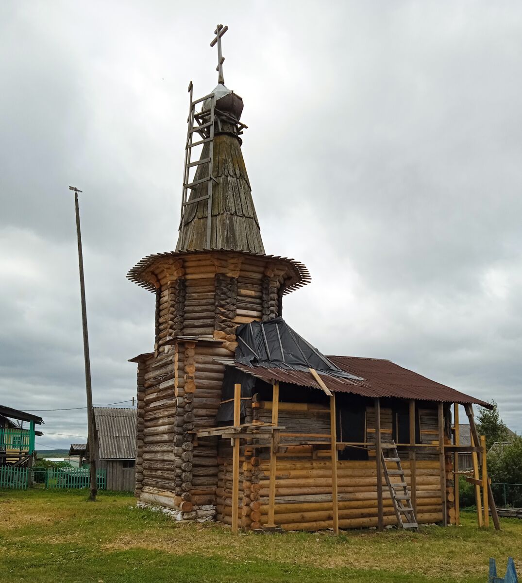 Часовня Георгия Победоносца, Часовня (Нижние Хаврогоры) (Холмогорский район, Архангельская область). фасады