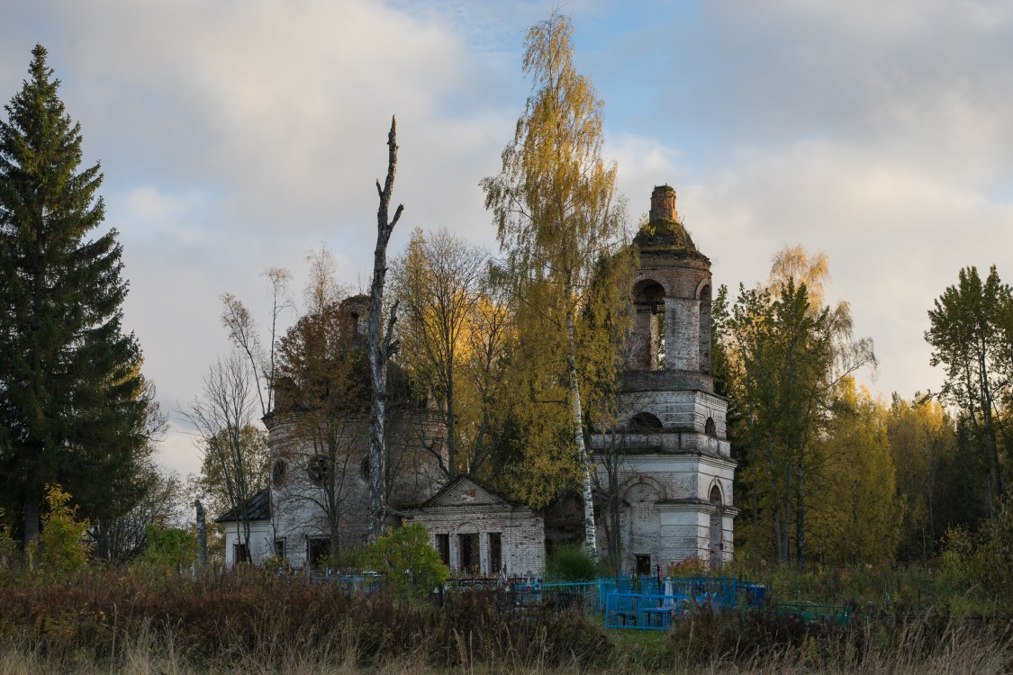 Ильинское-Чудцы. Церковь Успения Пресвятой Богородицы. фасады