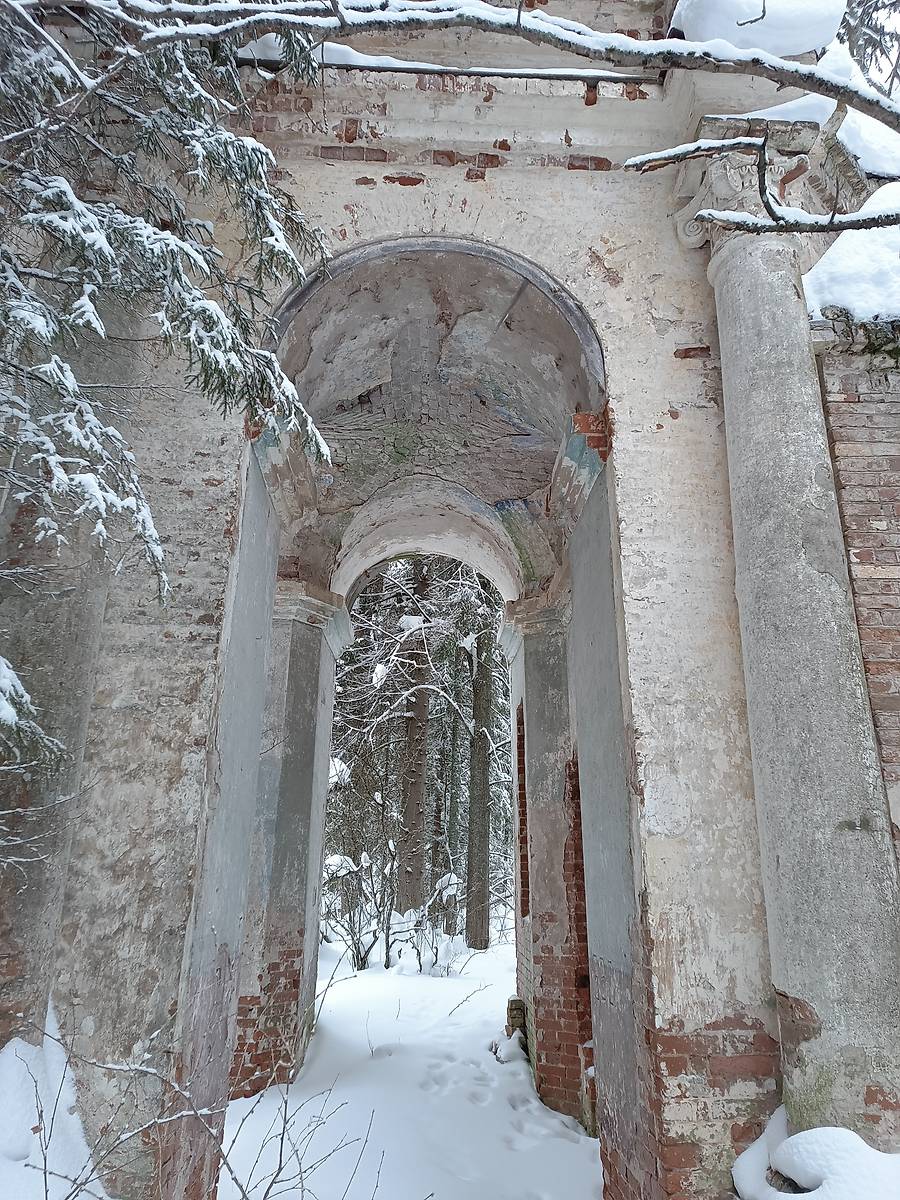 архитектурные детали. Церковь Рождества Пресвятой Богородицы, Дмитрий-Грива (Галичский район, Костромская область)