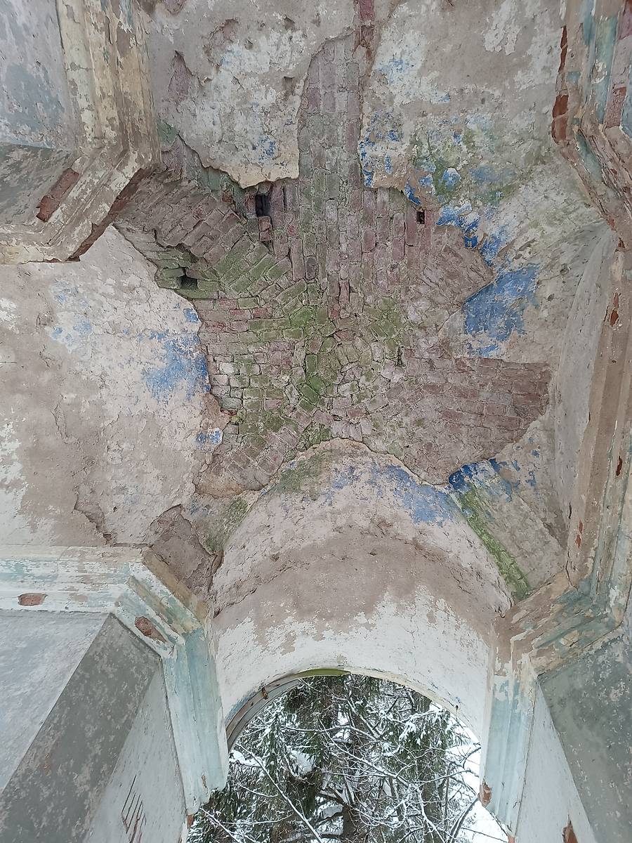 архитектурные детали. Церковь Рождества Пресвятой Богородицы, Дмитрий-Грива (Галичский район, Костромская область)