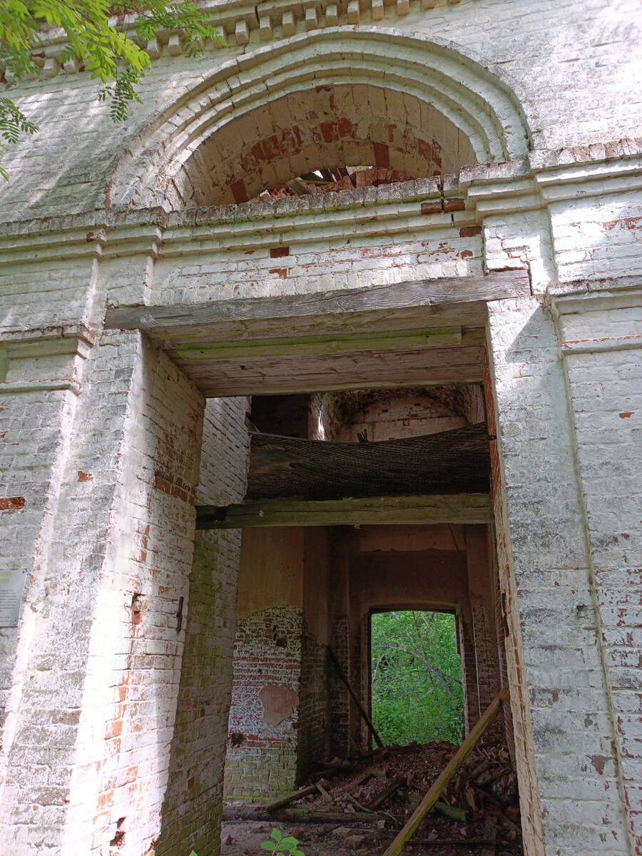 Церковь Николая Чудотворца, Затока (Галичский район, Костромская область). архитектурные детали