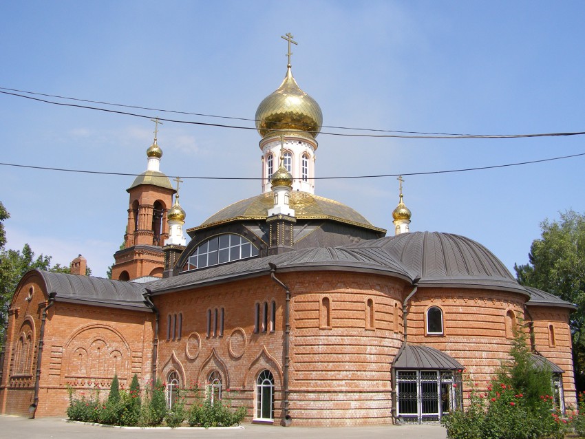 Азов. Церковь Троицы Живоначальной. фасады, Вид с юго-востока