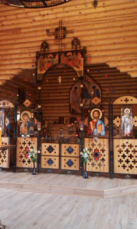 Церковь Константина и Елены, Красносельский район (Санкт-Петербург, г. Санкт-Петербург). интерьер и убранство, Вид на алтарь 