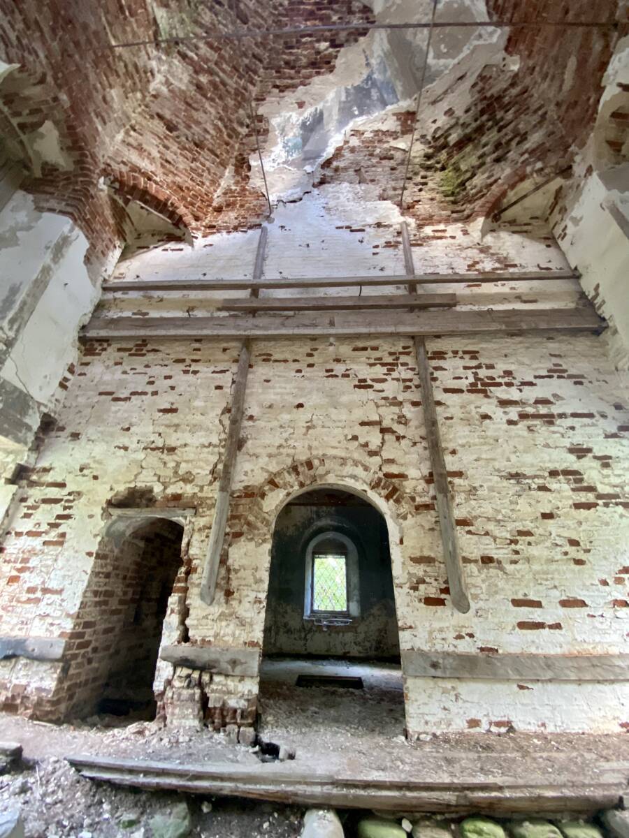 Церковь Николая Чудотворца, Тарасово (Вологодский район, Вологодская область). интерьер и убранство