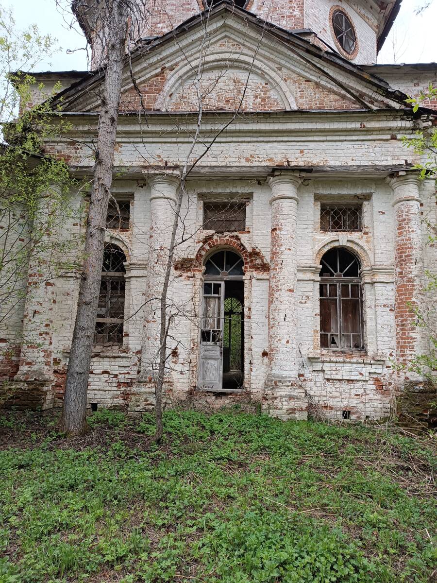 Церковь Покрова Пресвятой Богородицы, Конищево, урочище (Галичский район, Костромская область). архитектурные детали