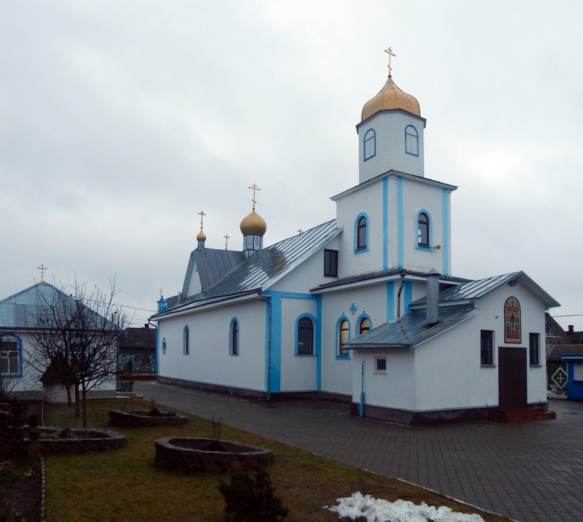 Речица. Церковь Покрова Пресвятой Богородицы. фасады