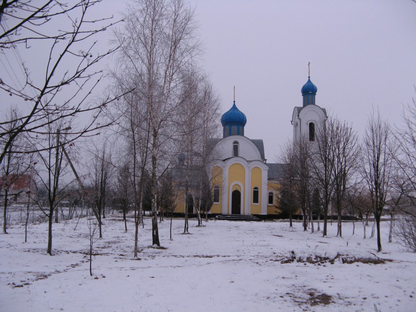 Церковь Николая Чудотворца, Буда-Кошелево (Буда-Кошелевский район, Беларусь, Гомельская область). общий вид в ландшафте, Церковь Святителя Николая, Буда-Кошелев-13.12.2008 г.