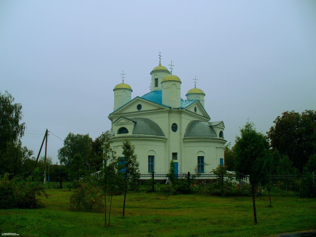 Стрешин. Церковь Покрова Пресвятой Богородицы. фасады