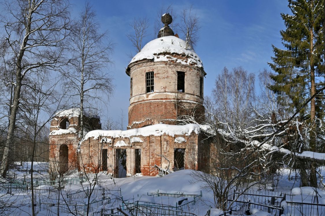 Церковь Покрова Пресвятой Богородицы, Устровка (Сандовский район, Тверская область). фасады, Вид с юго-востока