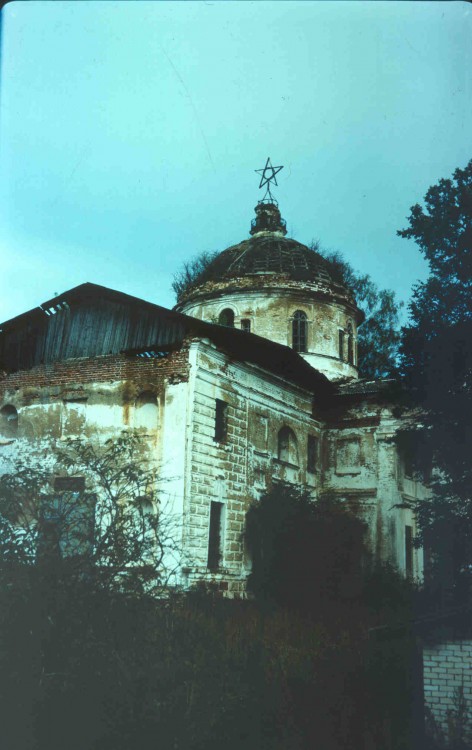 Юрьево. Церковь Спаса Нерукотворного Образа. фасады, 1994