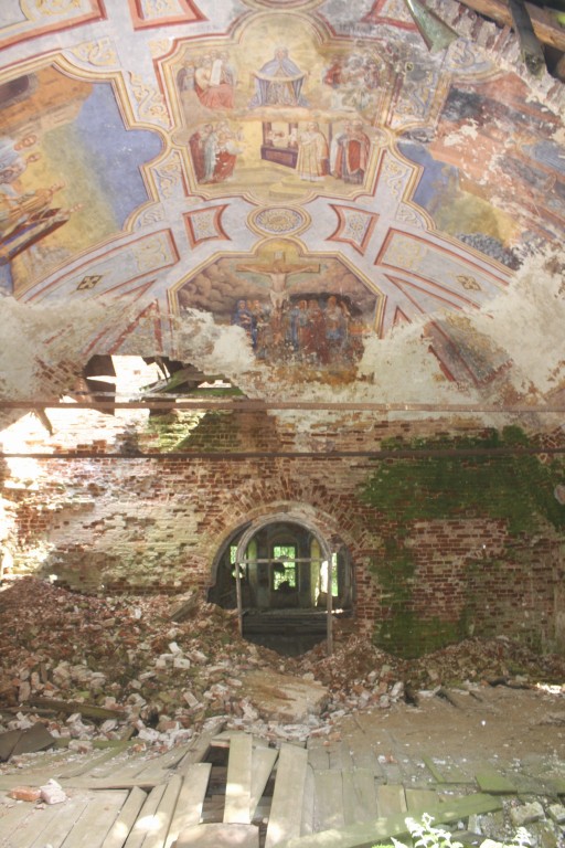Церковь Успения Пресвятой Богородицы, Залужье (Сандовский район, Тверская область). интерьер и убранство