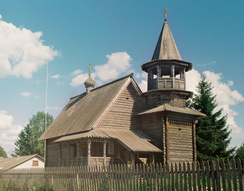 Никольское. Часовня Ксении Петербургской. фасады