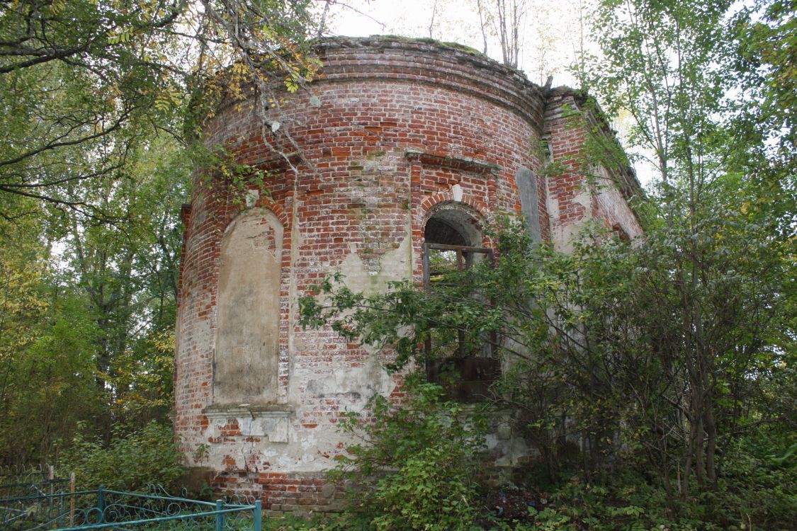 Далеки. Церковь Спаса Преображения. фасады