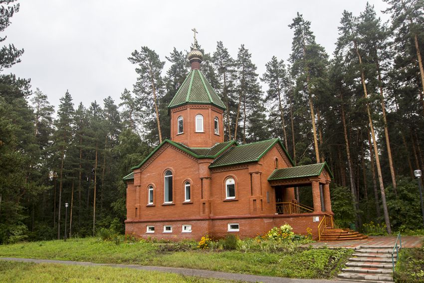 Нижегородский район. Церковь Александры, царственной страстотерпицы в Зелёном Городе. фасады