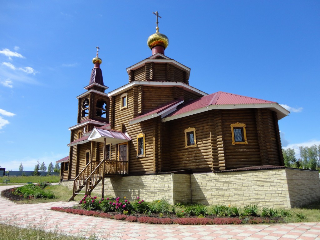 Церковь Троицы Живоначальной, Большое Микушкино (Исаклинский район, Самарская область). фасады