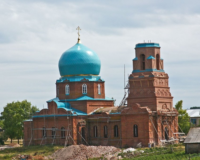 Кандабулак. Церковь Троицы Живоначальной. фасады