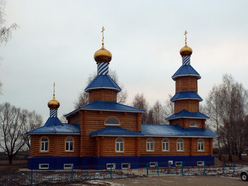 Церковь Димитрия Солунского, Ленино (Новошешминский район, Республика Татарстан). фасады