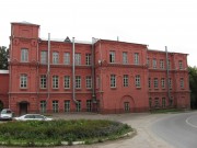 Домовая церковь Благовещения Пресвятой Богородицы при Земледельческом училище, Алтарная часть церкви была пристроена к центральной части этого здания училища, основной объем церкви находился в самом здании.<br>, Приволжский район, Казань, город, Республика Татарстан