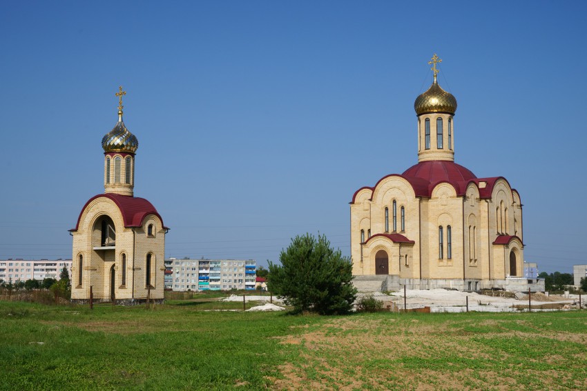 Скидель. Церковь Всех Святых Новомучеников и Исповедников земли Белорусской. общий вид в ландшафте