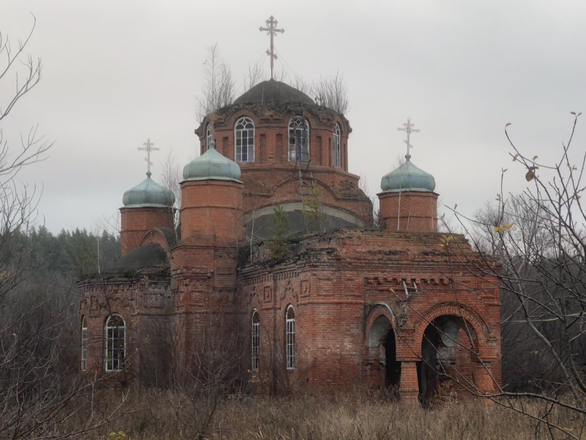 Церковь Казанской иконы Божией Матери, Старая Измайловка (Барышский район, Ульяновская область). фасады, Вид на храм с северо-запада