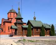 Кирпичи (Белогорье). Белогорский Воскресенский монастырь. Церковь Спиридона Тримифунтского