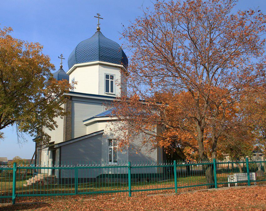 Владимировка. Церковь Михаила Архангела. фасады