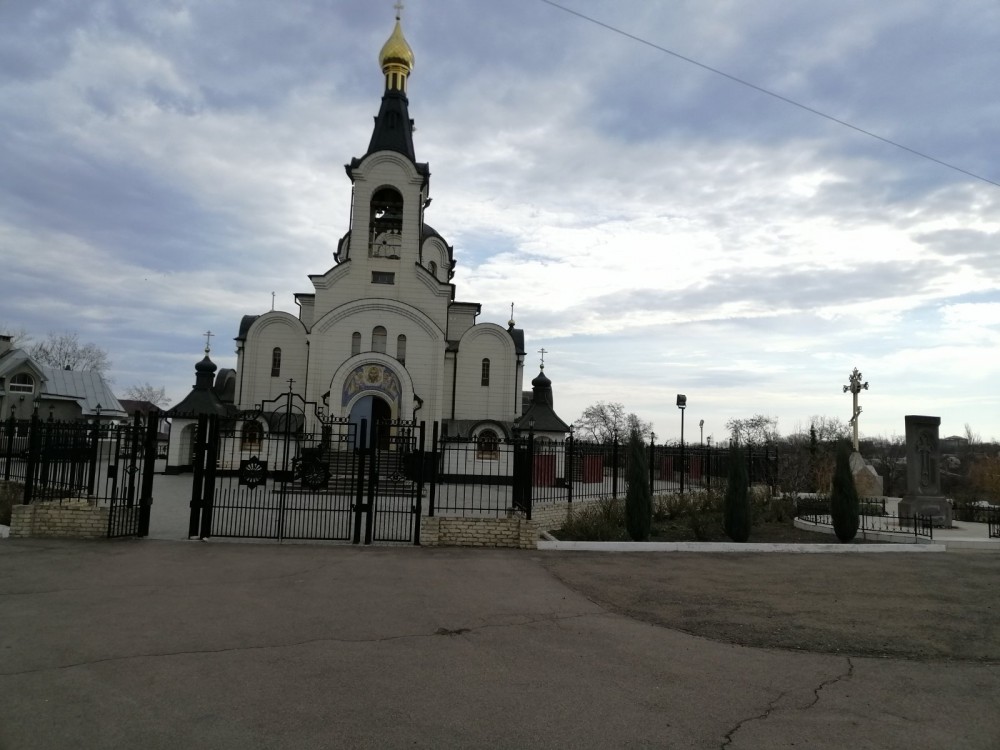 Константиновка. Церковь Константина и Елены. фасады