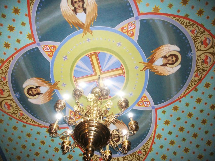 Церковь Феодосия Черниговского, Ставки (Краснолиманский район, Украина, Донецкая область). интерьер и убранство, Храм  Феодосия Черниговского