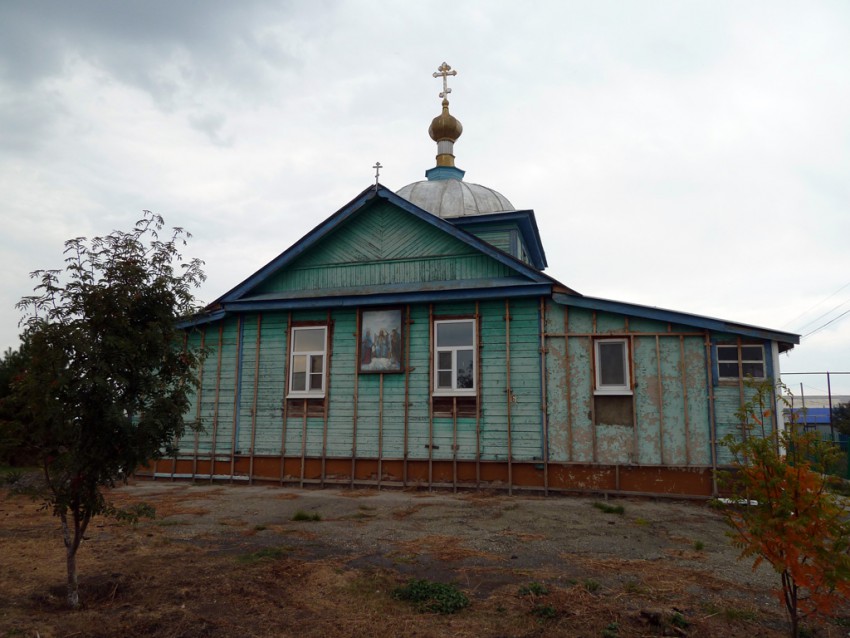 Большая Глушица. Церковь Троицы Живоначальной. фасады