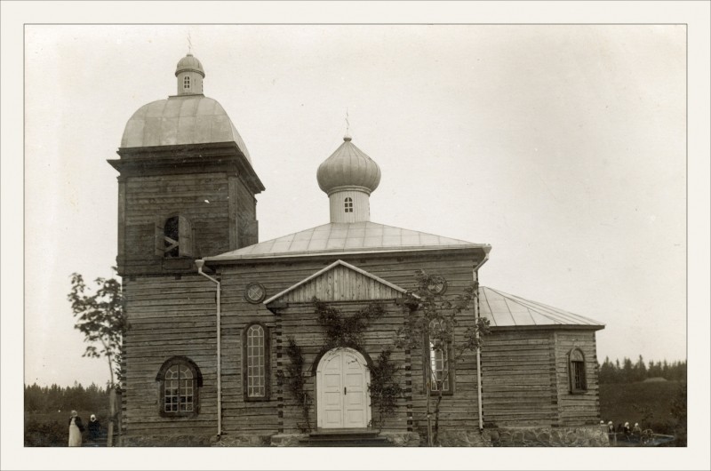 Лухамаа. Церковь Сошествия Святого Духа. архивная фотография, Источник: http://www.kaiueko.ee/kirikud/kirikud/images/VR-Luhamaa01.jpg